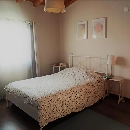 A 5 Minutos Da Prázdninový dům Atouguia Da Baleia